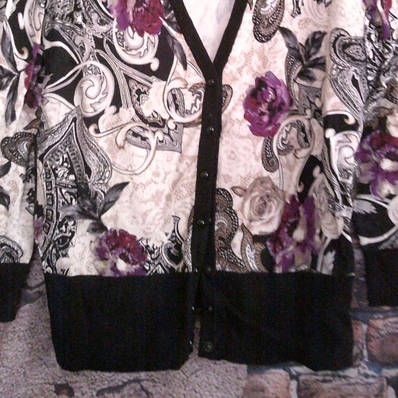 Mixed Print Snap Button Down Cardigan - Picture 4 of 5